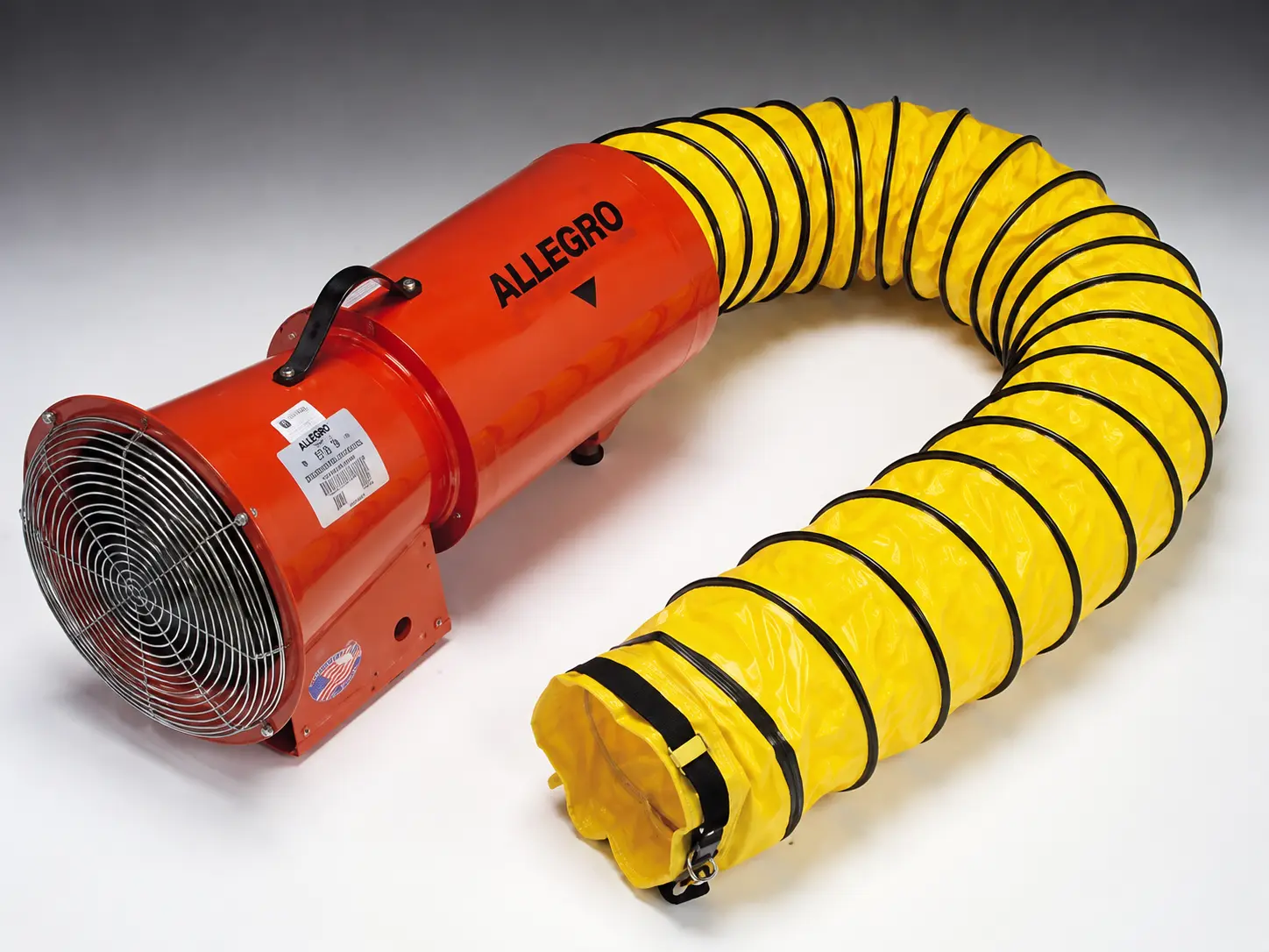 Soplador axial con cartucho y conductos para ventilación industrial