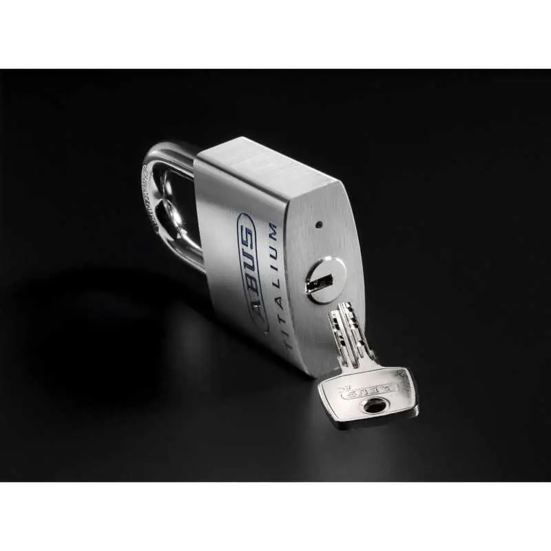 candado-aluminio-macizo-titalium-96ti-70982-1.webp