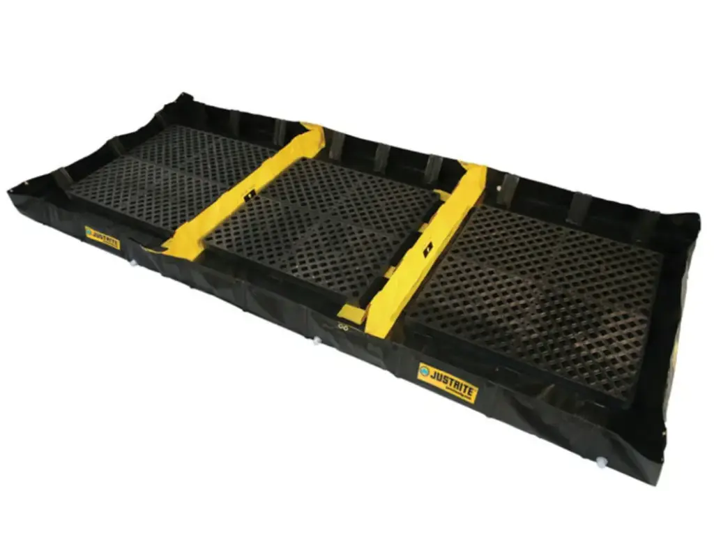 BERMA PARA DERRAMES DE DESCONTAMINACIÓN DE 3 ZONAS. CAPACIDAD 478 GAL. QuickBerm®